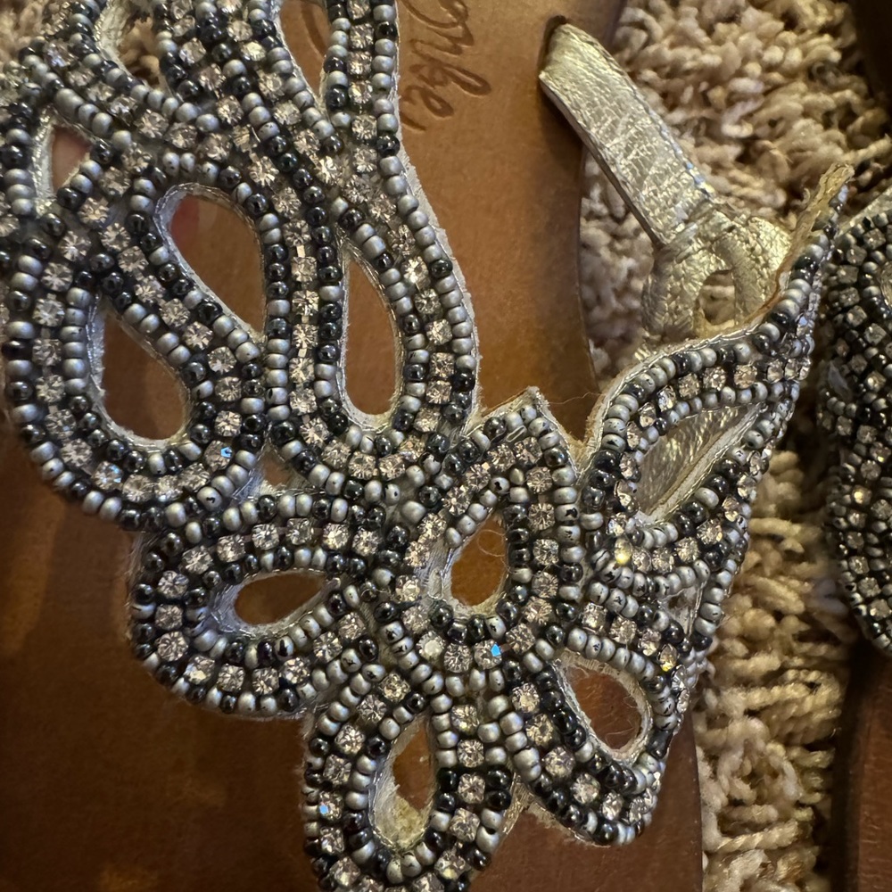 Naughty Monkey Beaded Flip flops (6) - Picture 2 of 3